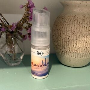R+Co Skyline Dry Shampoo 28gram 1.0oz full size
